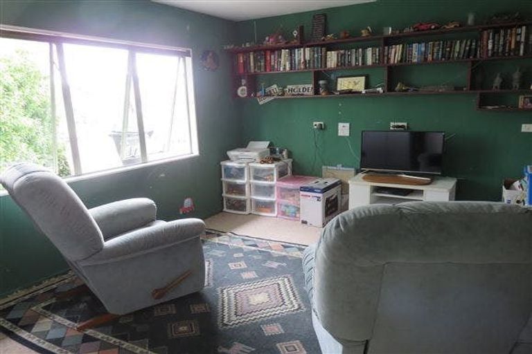 Photo of property in 163a Colwill Road, Massey, Auckland, 0614