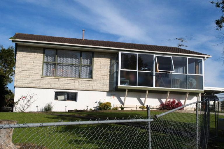Photo of property in 4 Pike Place, Mangere East, Auckland, 2024