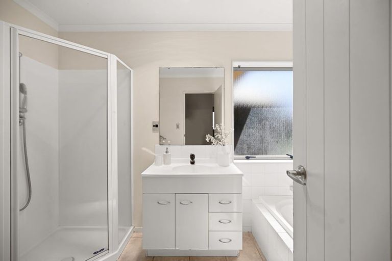 Photo of property in 45 Stoneleigh Drive, Chartwell, Hamilton, 3210