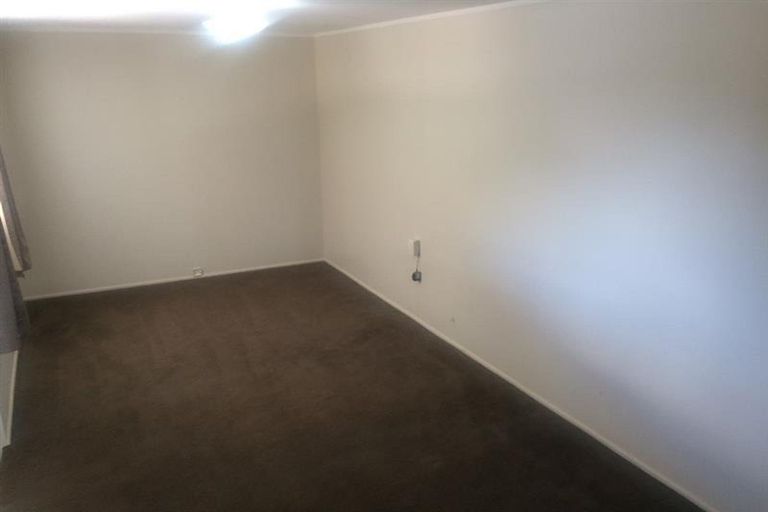 Photo of property in 46 Gallony Avenue, Massey, Auckland, 0614