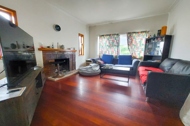 Photo of property in 214 Fox Street, Hamilton East, Hamilton, 3216