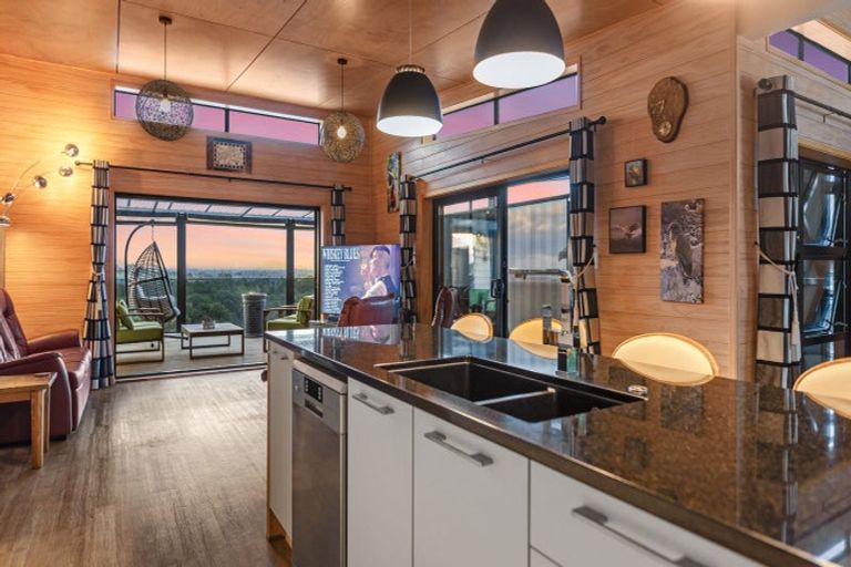 Photo of property in 48 Estuary View Road, Welcome Bay, Tauranga, 3112