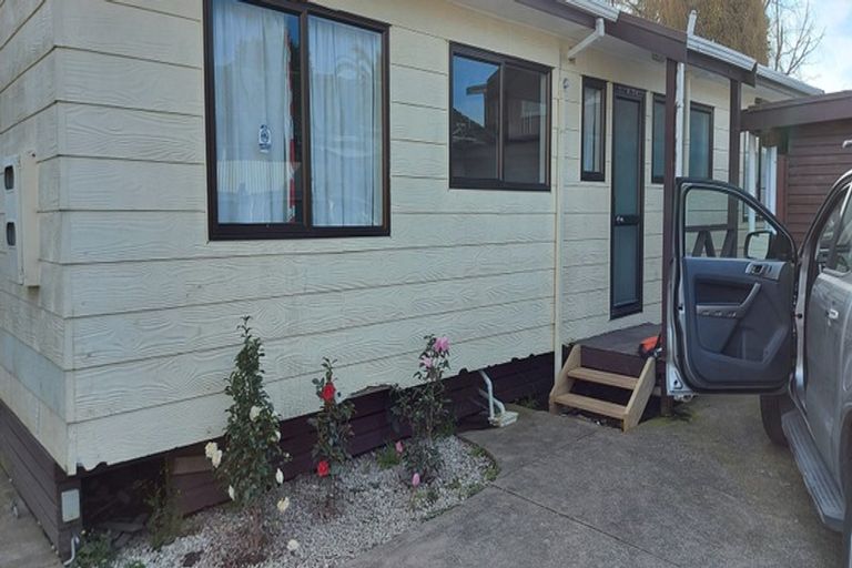Photo of property in 2/25 Margaret Road, Papatoetoe, Auckland, 2025