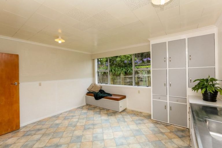 Photo of property in 42 Hobart Drive, Spotswood, New Plymouth, 4310