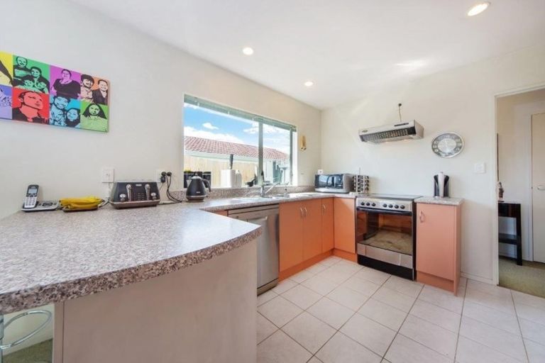 Photo of property in 1b Hindmarsh Street, Henderson, Auckland, 0612