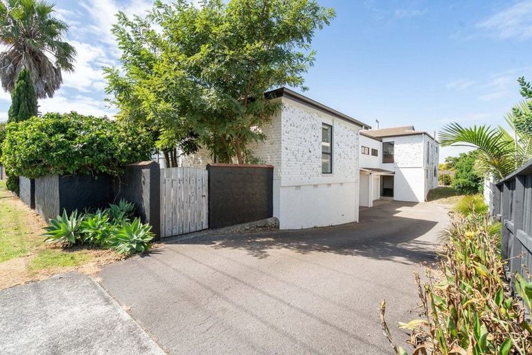 Photo of property in 44 Golf Road, Mount Maunganui, 3116