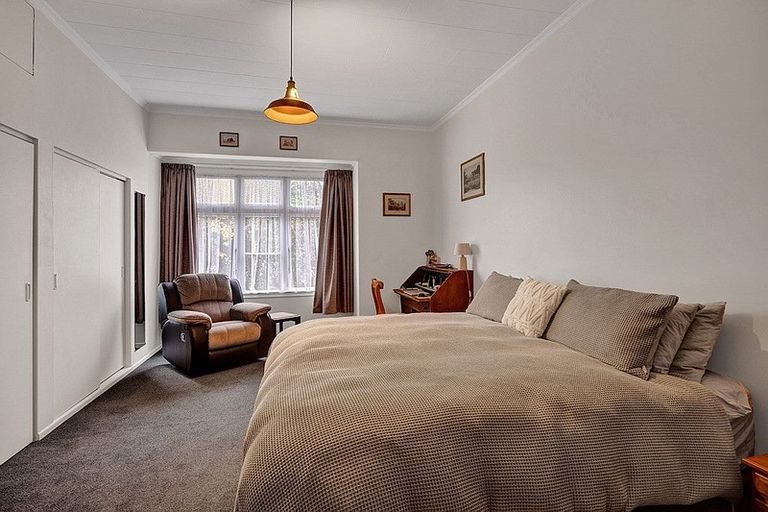 Photo of property in 12 Olivia Street, Stratford, 4332