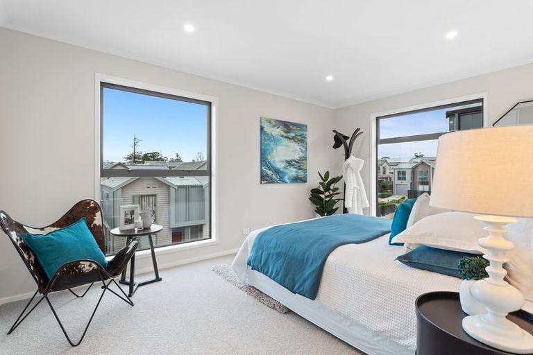 Photo of property in 10/2 Rangitamiro Place, Hobsonville, Auckland, 0616