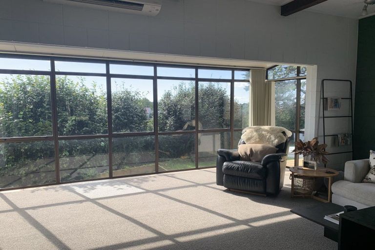 Photo of property in 102 Poaka Avenue, Dinsdale, Hamilton, 3204