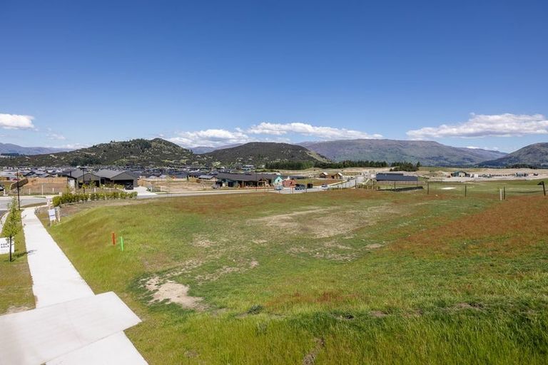 Photo of property in 3 Lauderdale Lane, Wanaka, 9305