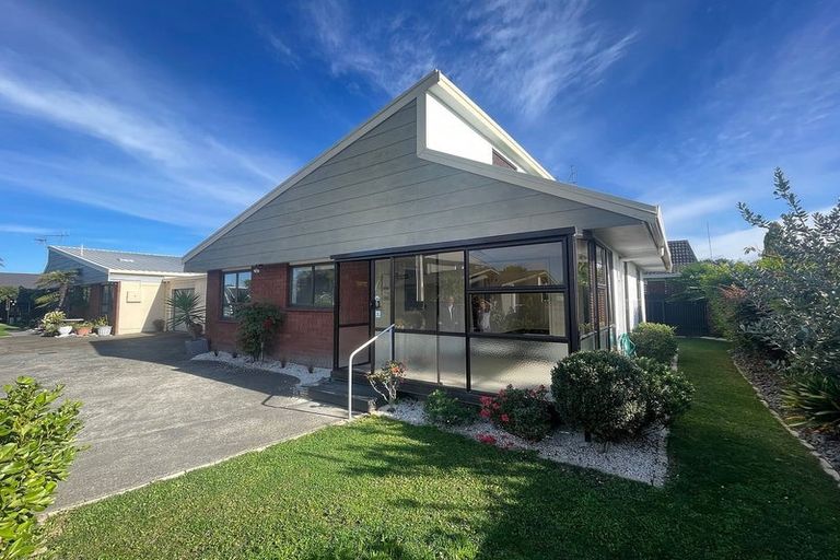 Photo of property in 50a Avenue Road, Greenmeadows, Napier, 4112