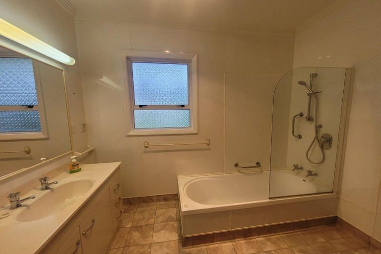 Photo of property in 31 Gaine Street, New Plymouth, 4310