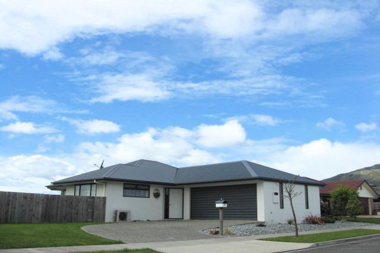 Photo of property in 22 Monaco View, Stoke, Nelson, 7011