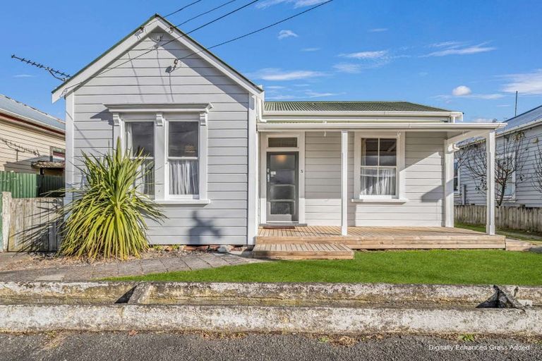 Photo of property in 5 Barrack Street, Whanganui, 4500