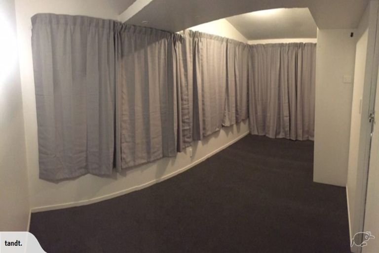 Photo of property in 20 Glenfinn Place, Massey, Auckland, 0614