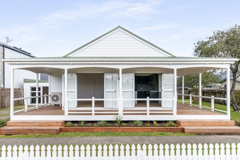 Photo of property in 2 Tokoroa Road, Tairua, 3508