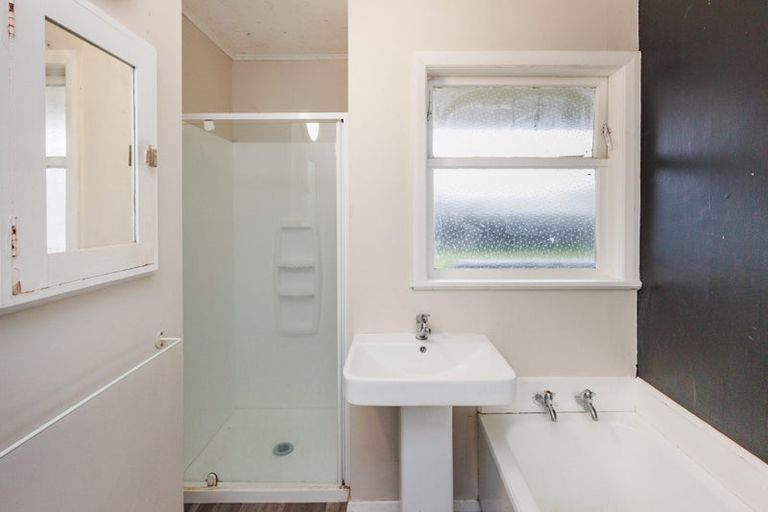 Photo of property in 8 Hurley Place, Awapuni, Palmerston North, 4412