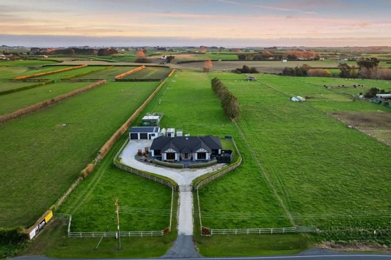 Photo of property in 105 Mawhitiwhiti Road, Normanby, Hawera, 4675