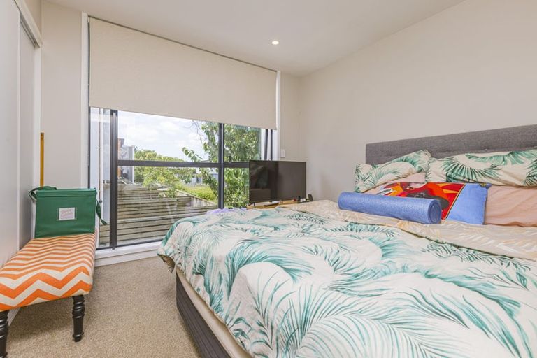 Photo of property in 52 Koro Lane, Mangere Bridge, Auckland, 2022