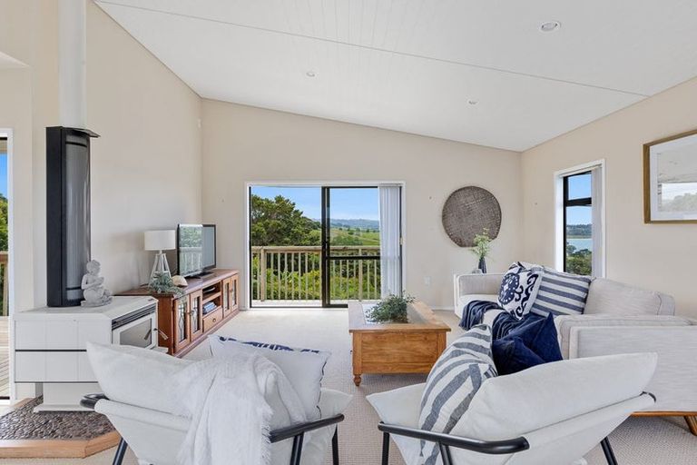 Photo of property in 3 Lysnar Road, Matakana, Warkworth, 0985