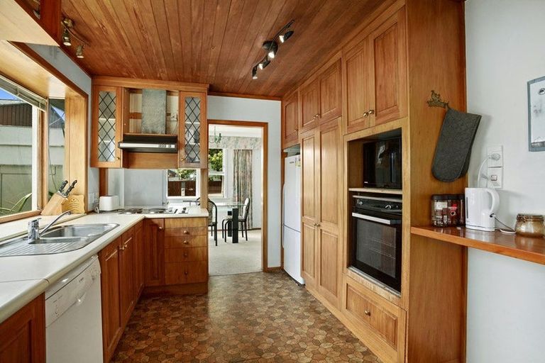 Photo of property in 1033 High Street, Avalon, Lower Hutt, 5011