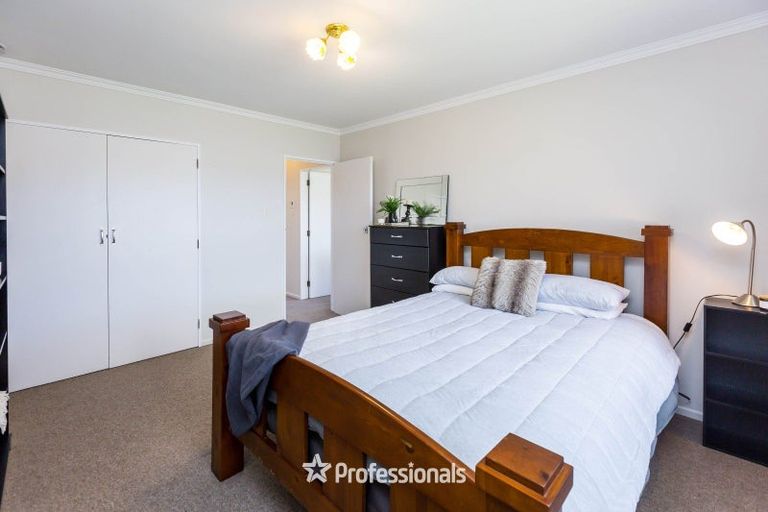 Photo of property in 2/6 Hay Street, Ebdentown, Upper Hutt, 5018