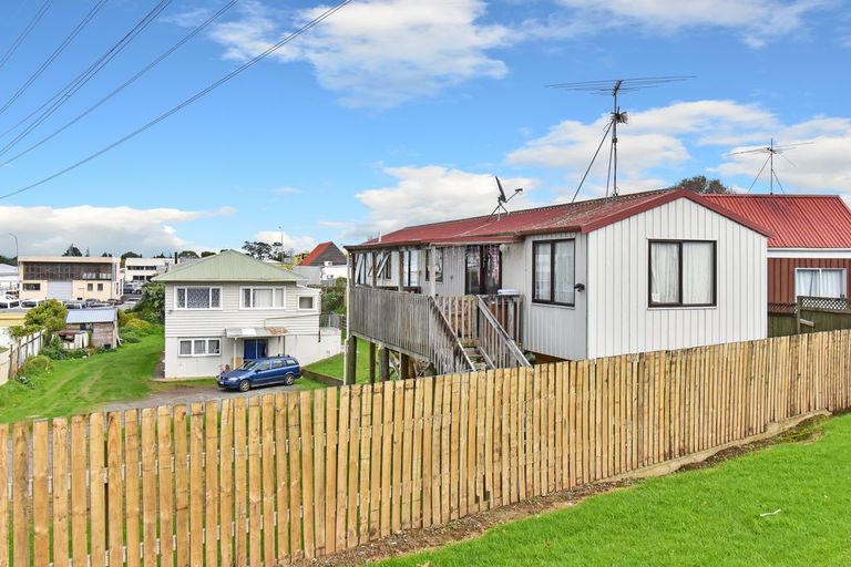 Photo of property in 1/23 Takanini Road, Takanini, 2112