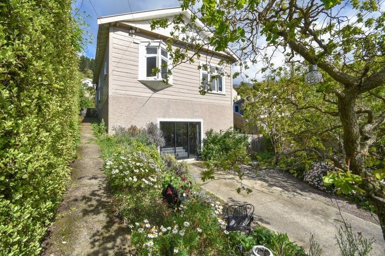 Photo of property in 22 Motu Street, Saint Clair, Dunedin, 9012