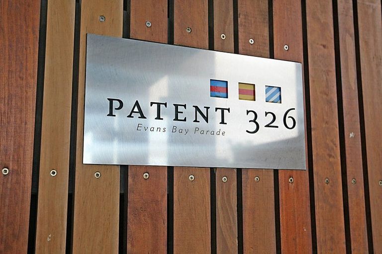 Photo of property in Patent 326 Apartments, 407s/326 Evans Bay Parade, Hataitai, Wellington, 6021