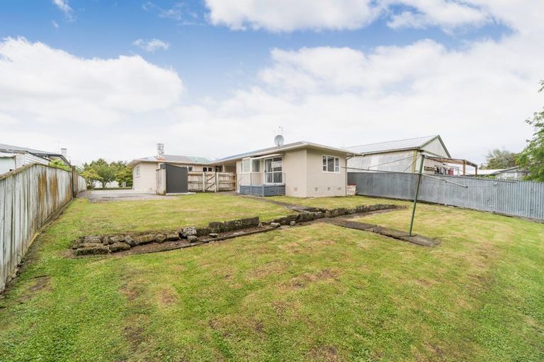 Photo of property in 21-21a Nottingham Avenue, Awapuni, Palmerston North, 4412