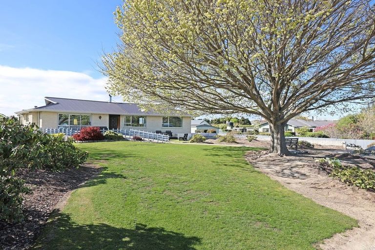 Photo of property in 16 Percy Street, Weston, Oamaru, 9401