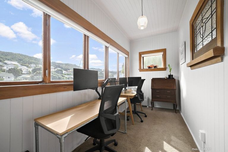 Photo of property in 85 The Parade, Island Bay, Wellington, 6023