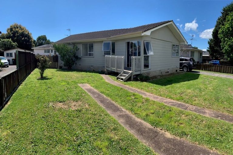 Photo of property in 6 Blanche Way, Half Moon Bay, Auckland, 2012