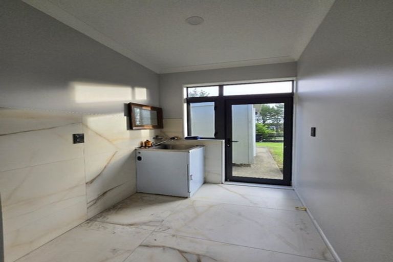 Photo of property in 190 Oraha Road, Kumeu, 0892