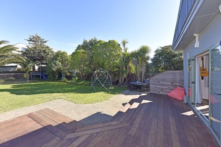 Photo of property in 74 Marine Parade, North New Brighton, Christchurch, 8083