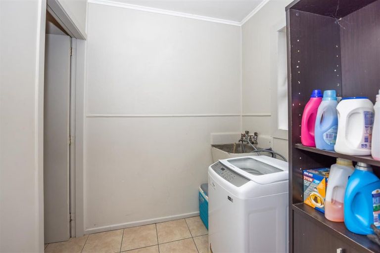 Photo of property in 8 Snead Place, Hamilton East, Hamilton, 3216