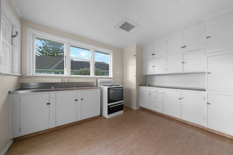 Photo of property in 16 Angus Street, Otara, Auckland, 2023
