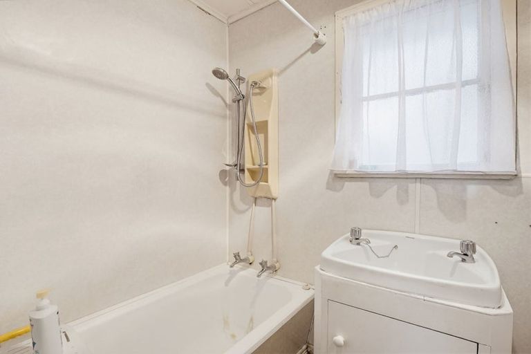 Photo of property in 90 Manuka Street, Castlecliff, Whanganui, 4501