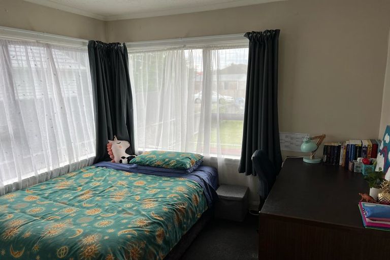 Photo of property in 24 Ravenna Street, Avonhead, Christchurch, 8042