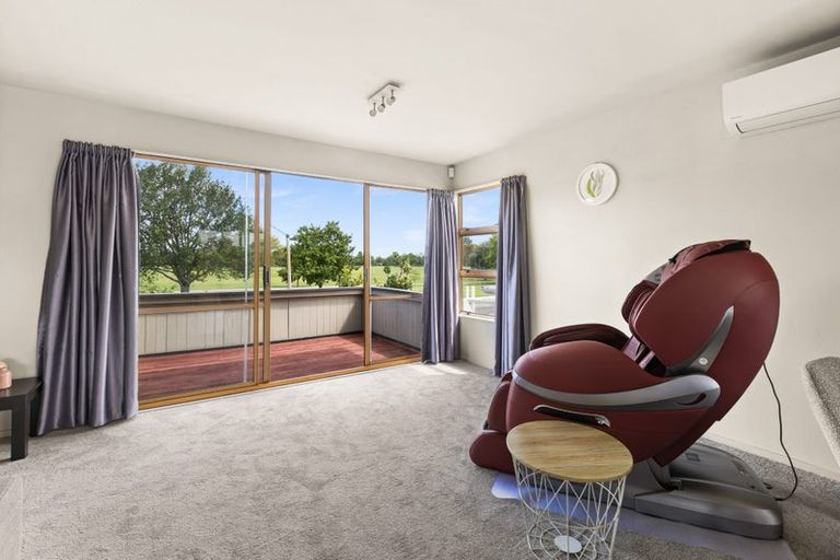 Photo of property in 102 Freyberg Avenue, Tamatea, Napier, 4112