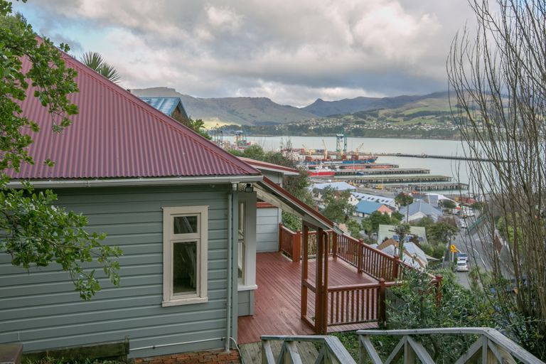 Photo of property in 37a Jacksons Road, Lyttelton, 8082