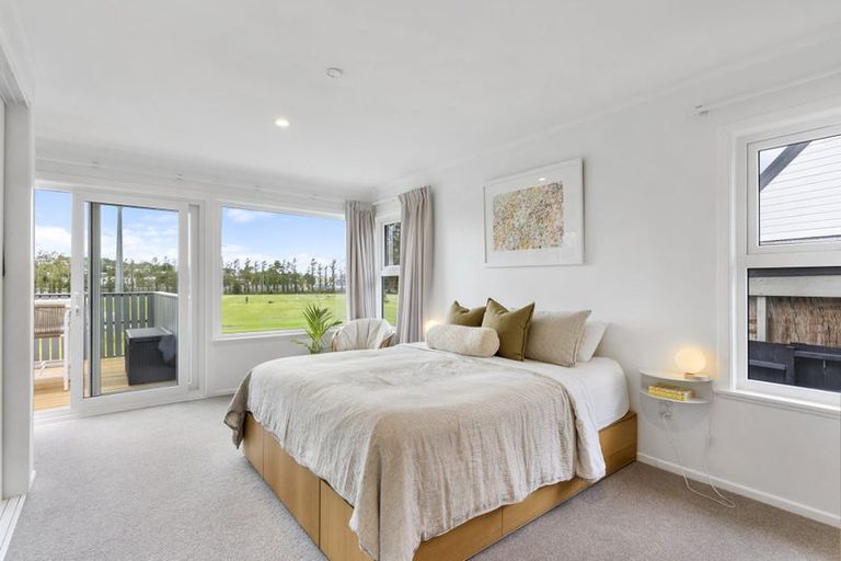 Photo of property in 1/16 Lyttelton Avenue, Forrest Hill, Auckland, 0620
