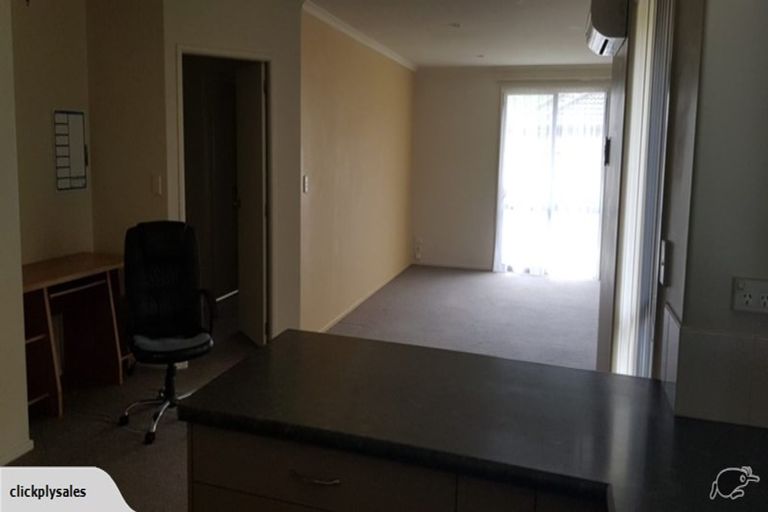 Photo of property in 5 Willscarlet Lane, Hamilton East, Hamilton, 3216