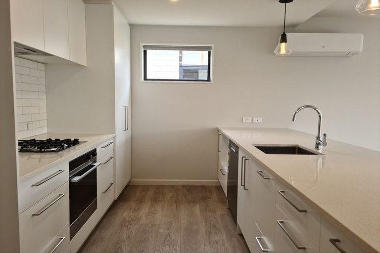 Photo of property in 10 Lussa Close, Broomfield, Christchurch, 8042