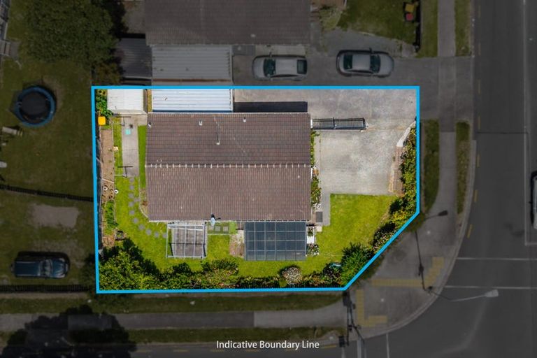 Photo of property in 1/2 Burundi Avenue, Clendon Park, Auckland, 2103