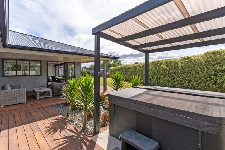 Photo of property in 14 Maple Grove, Solway, Masterton, 5810
