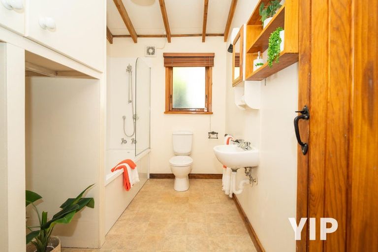 Photo of property in 77 Clifford Road, Johnsonville, Wellington, 6037