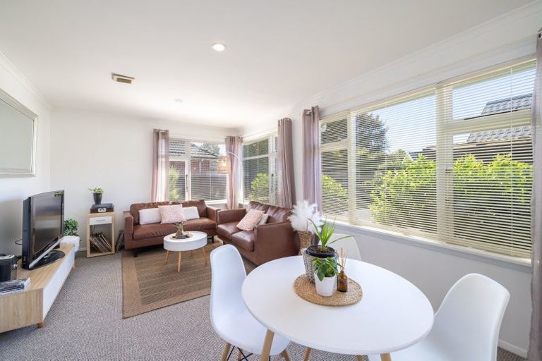 Photo of property in 48 Staveley Street, Avonhead, Christchurch, 8042