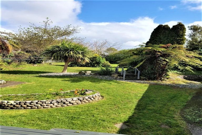 Photo of property in 150 Queen Street, Westport, 7825