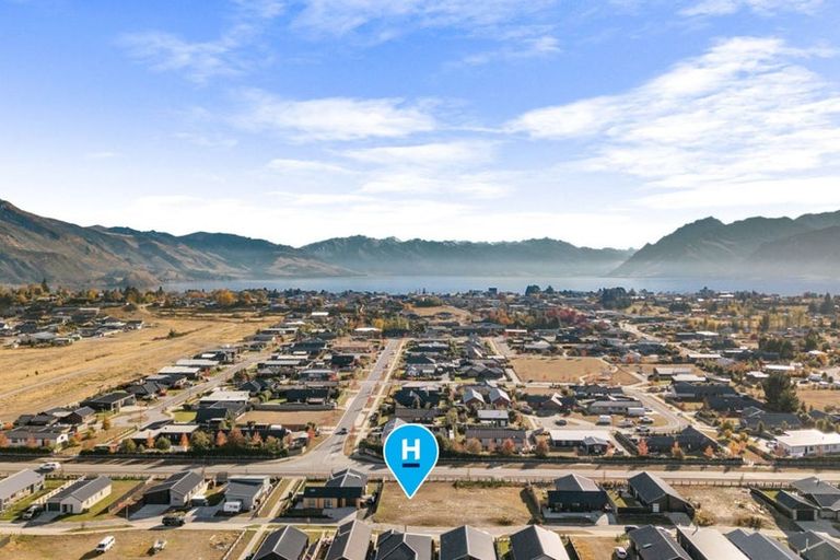 Photo of property in 15 Ellacott Lane, Lake Hawea, 9382